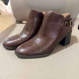 LifeStride Womens Lorelai Block Heel Ankle Boots